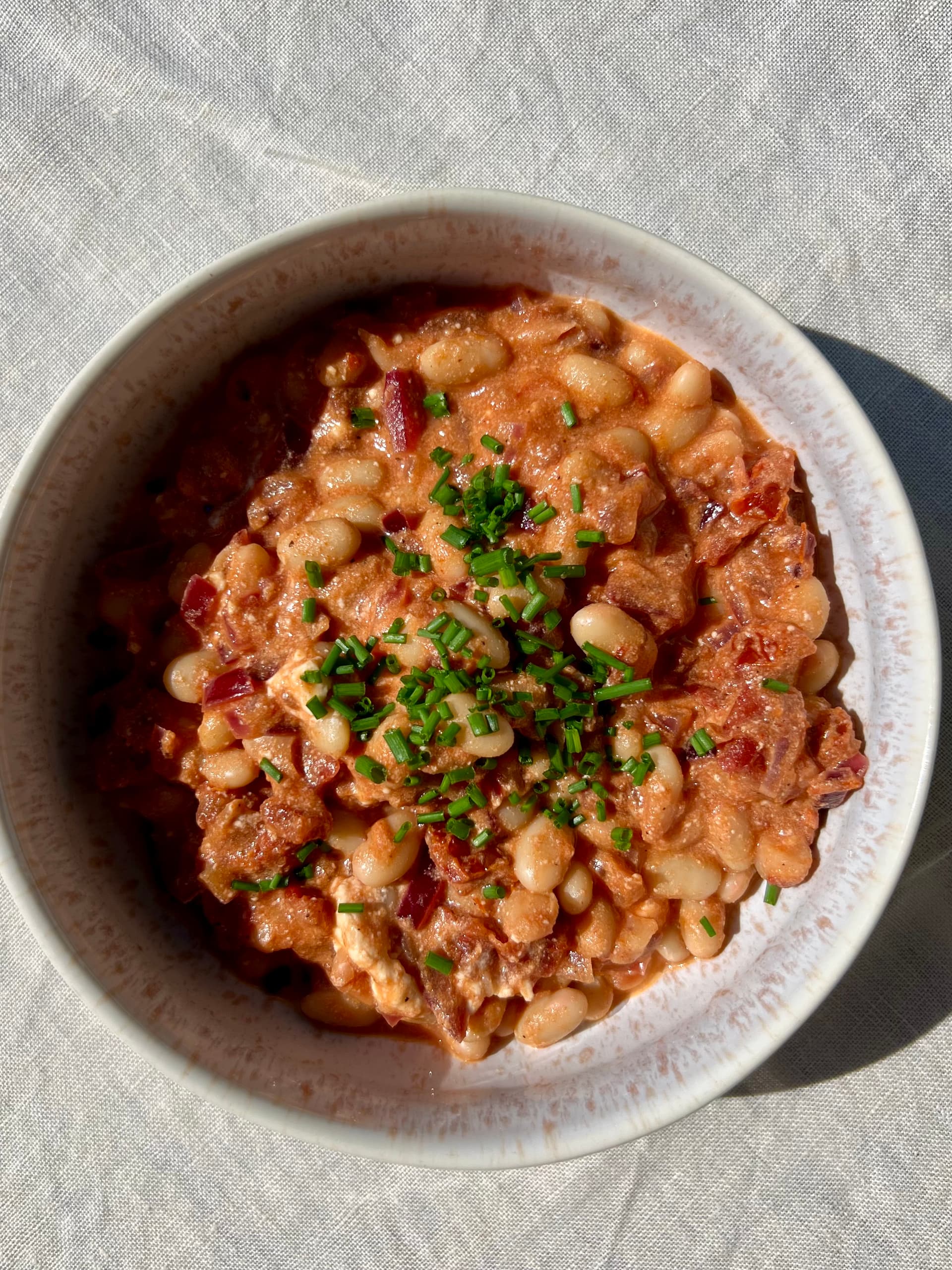 Cremige Tomaten-Feta Bohnen