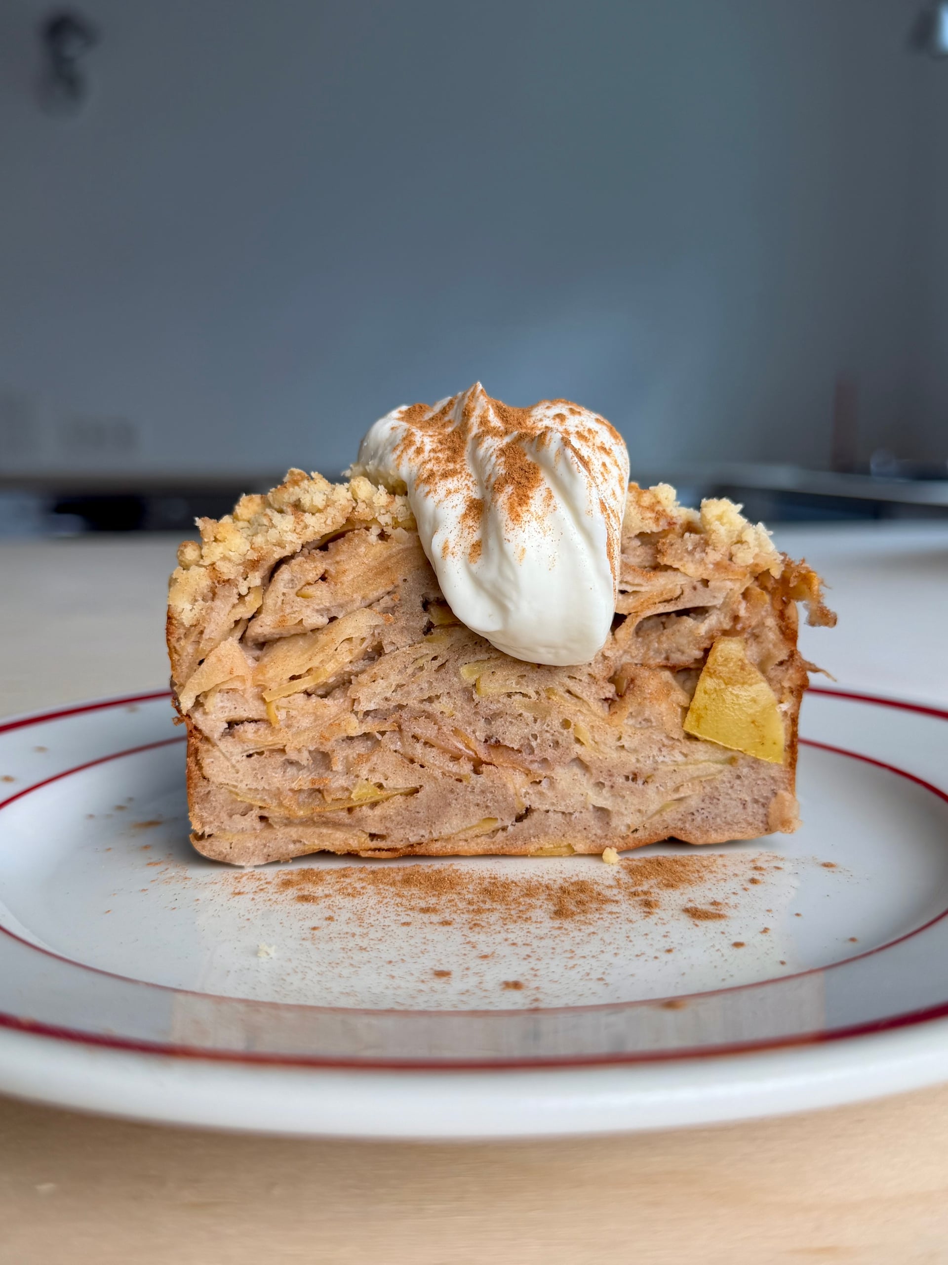 Apfelkuchen. Zimt. Streusel.