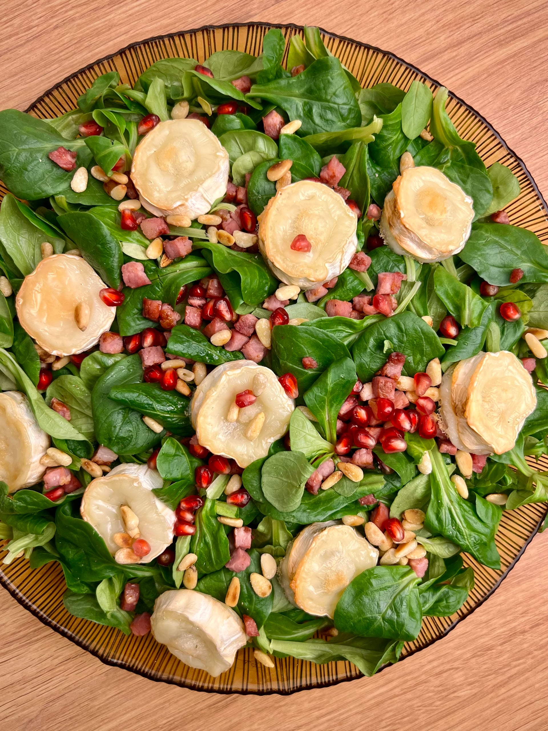 Feldsalat mit Ziegenkäse und Speck - Rezeptbild