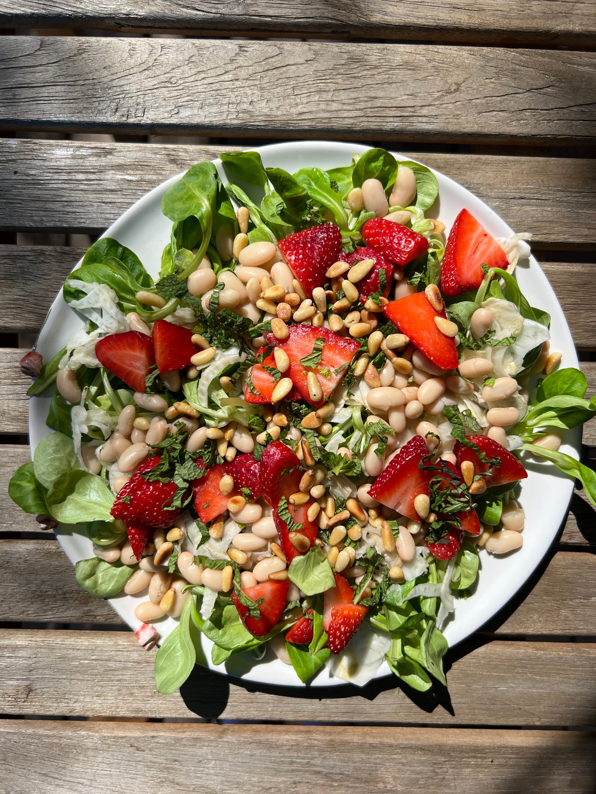Frühlingssalat mit Erdbeeren und Fenchel - Rezeptbild