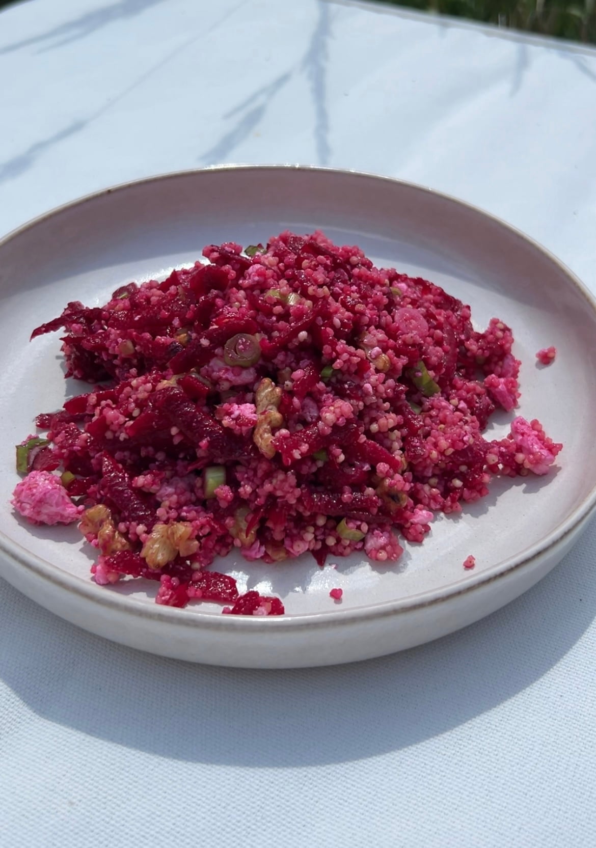 Hirse-Rote Beete Salat mit Ziegenkäse - Rezeptbild