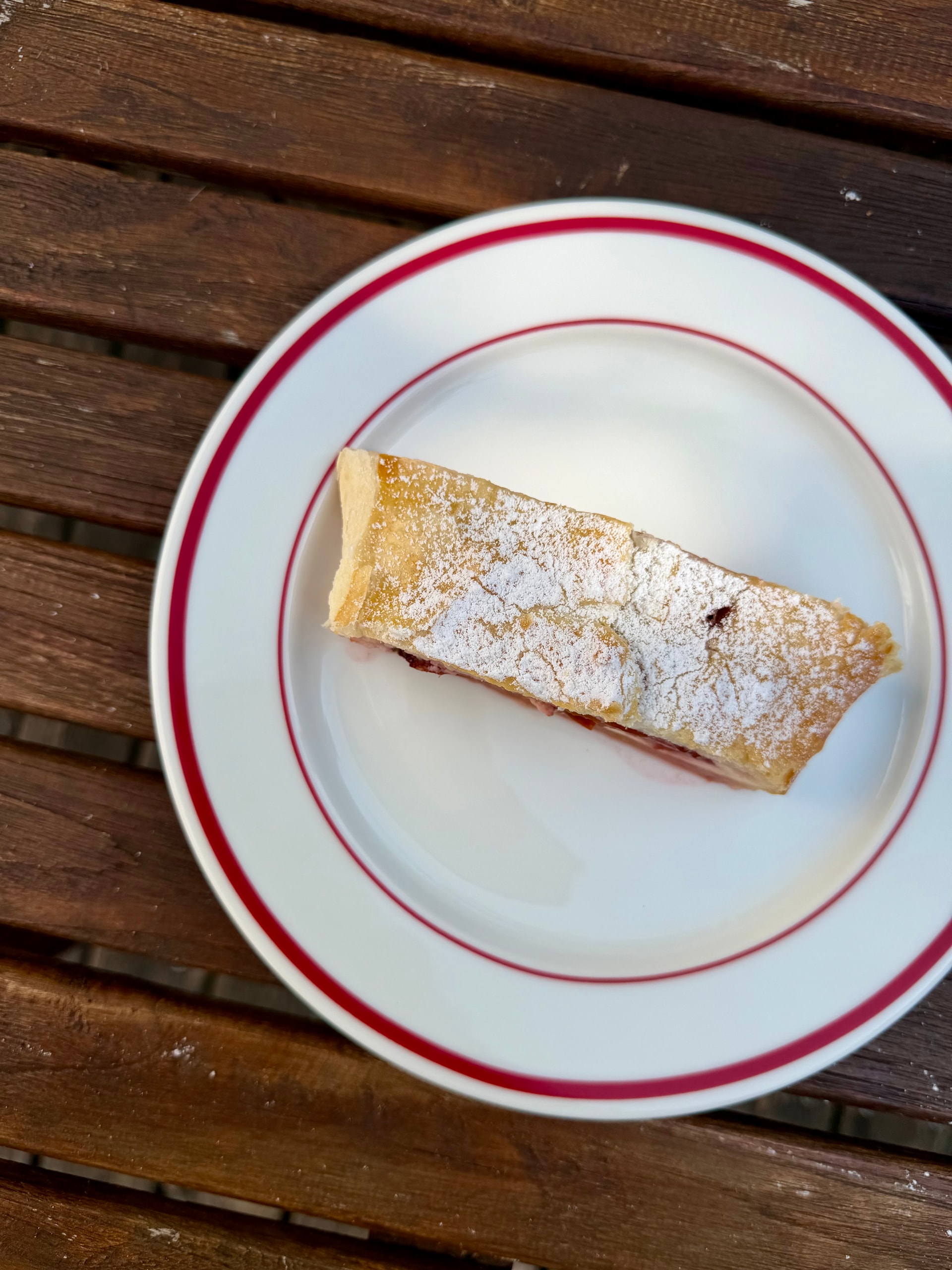 Zwetschgen-Strudel